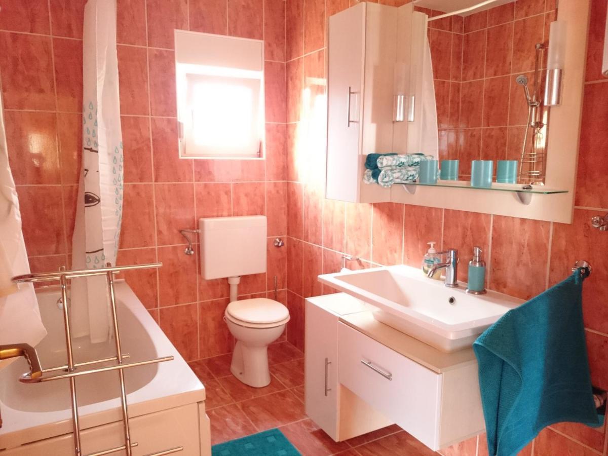 Raj Muraj Ferienappartement Kornić Exterior foto