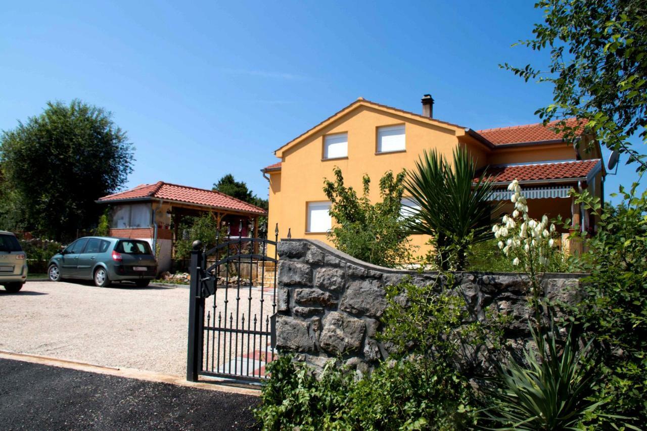 Raj Muraj Ferienappartement Kornić Exterior foto